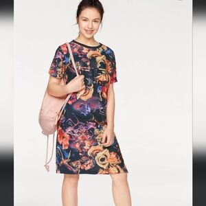 Adidas - Originals Rose Tee Dress - Girls 13-14 (L)